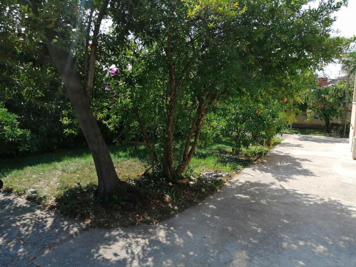 Tihi Apartman Zadar Exterior foto